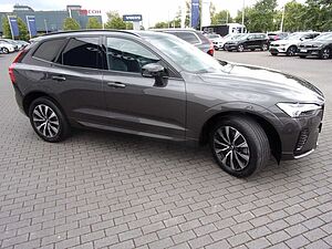 Volvo  B4 Plus Dark 2WD