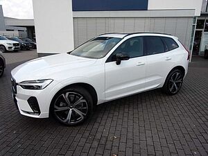 Volvo  B4 Plus Dark AWD