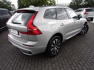 Volvo  B4  Plus Dark 2WD