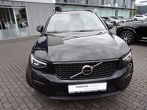 Volvo  B4  Ultra Dark 2WD