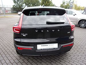 Volvo  B4  Ultra Dark 2WD