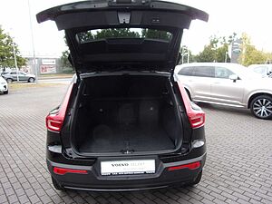 Volvo  B4  Ultra Dark 2WD