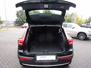 Volvo  T3 Momentum Pro 2WD