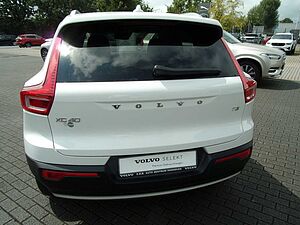 Volvo  T3 Momentum Pro 2WD