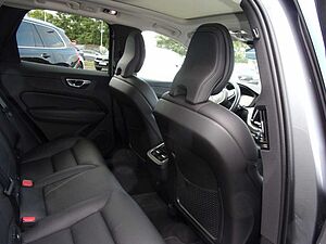 Volvo  B4 Inscription 2WD