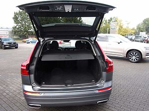 Volvo  B4 Inscription 2WD
