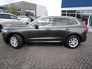 Volvo  B4 Momentum Pro AWD