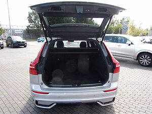 Volvo  B4 Ultimate Dark AWD
