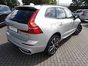 Volvo  B4 Ultimate Dark AWD