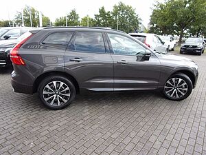 Volvo  B4 Plus Dark Auto