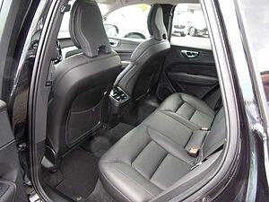 Volvo  B4 Inscription AWD