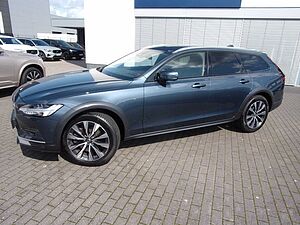 Volvo  B4 Cross Country Pro AWD