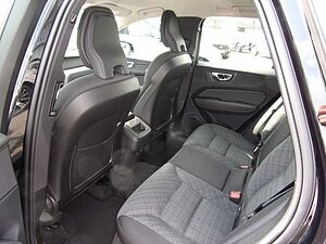 Volvo  B4 Core 2WD