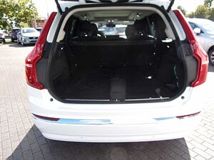 Volvo  Plus Bright AWD