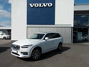 Volvo  Plus Bright AWD