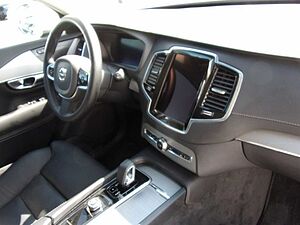 Volvo  Plus Bright AWD