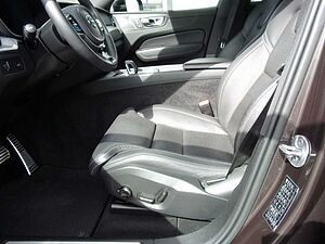 Volvo  R Design AWD