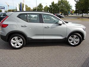 Volvo  T2 Essential 2WD
