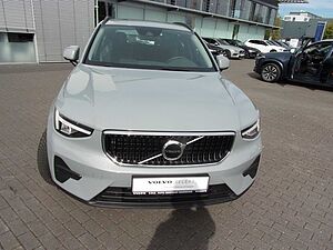 Volvo  T2 Essential 2WD