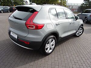 Volvo  T2 Essential 2WD