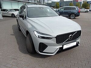 Volvo  B4 Plus Dark 2WD