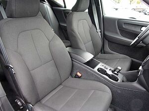 Volvo  T2 Essential 2WD