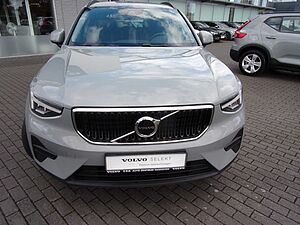 Volvo  T2 Essential 2WD