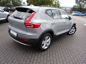 Volvo  T2 Essential 2WD