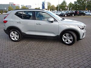 Volvo  T2 Essential 2WD