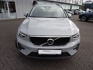 Volvo  T2 Essential 2WD