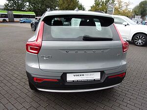 Volvo  T2 Essential 2WD