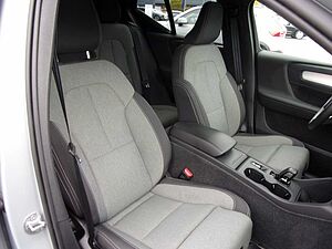 Volvo  T2 Core 2WD