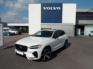 Volvo  B4  Plus Dark AWD
