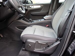 Volvo  T2 Core 2WD