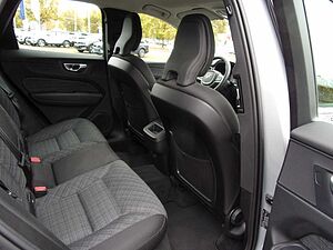 Volvo  B4 Core 2WD