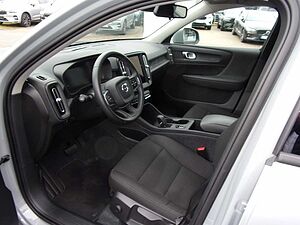 Volvo  T2 Essential 2WD