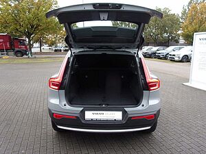 Volvo  T2 Essential 2WD