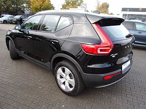Volvo  T3 Momentum Pro 2WD