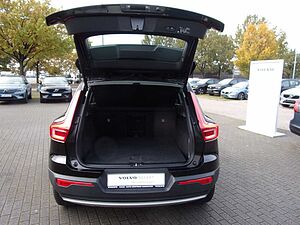 Volvo  T3 Momentum Pro 2WD