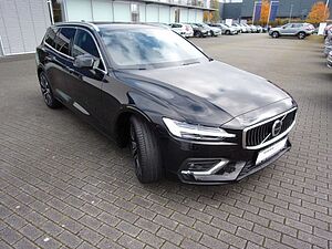Volvo  B4  Plus Bright