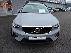 Volvo  T2 Essential 2WD