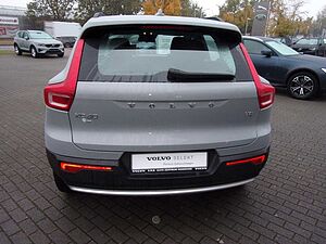 Volvo  T2 Essential 2WD