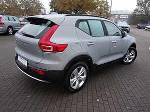Volvo  T2 Essential 2WD