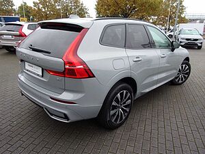 Volvo  B4Plus Dark 2WD