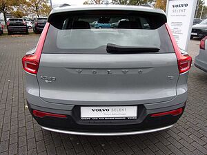 Volvo  T2 Essential 2WD