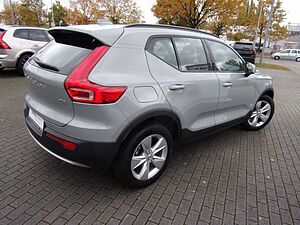 Volvo  T2 Essential 2WD
