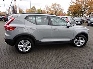 Volvo  T2 Essential 2WD