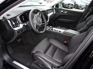 Volvo  B4 Plus Bright 2WD