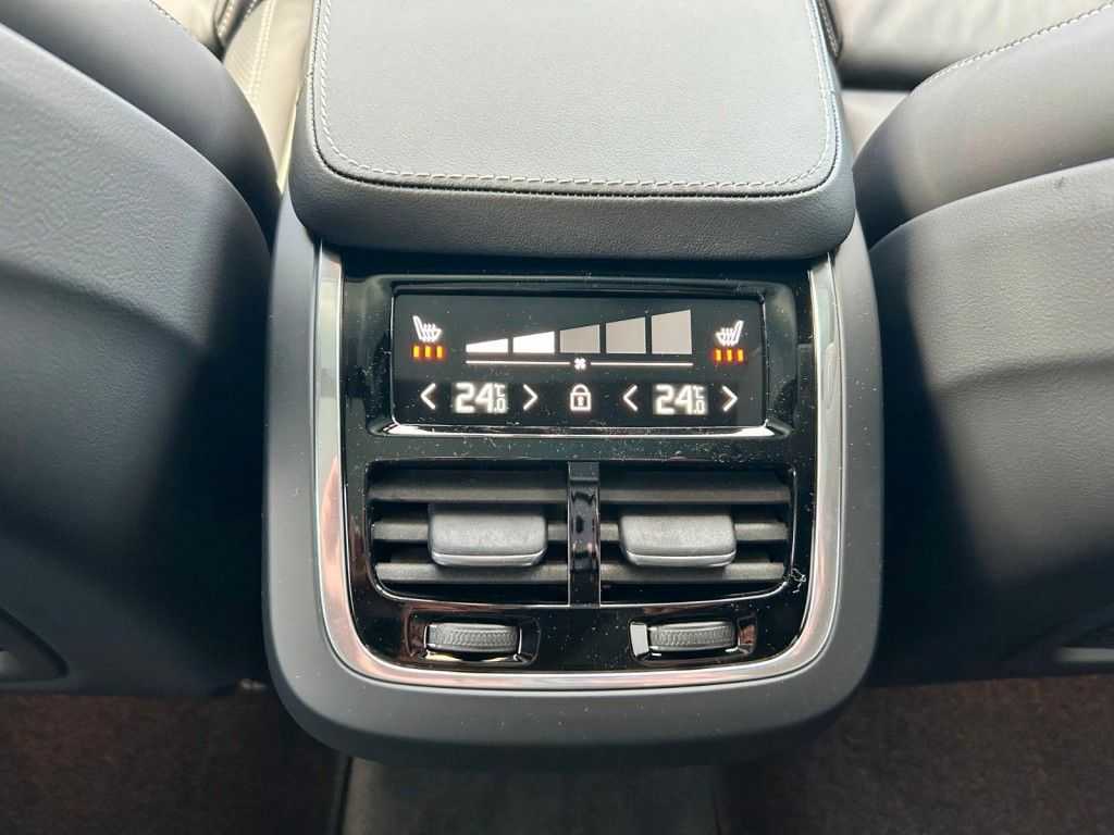 Volvo  B5 D AWD Geartronic ULTIMATE BRIGHT - 7 Si.