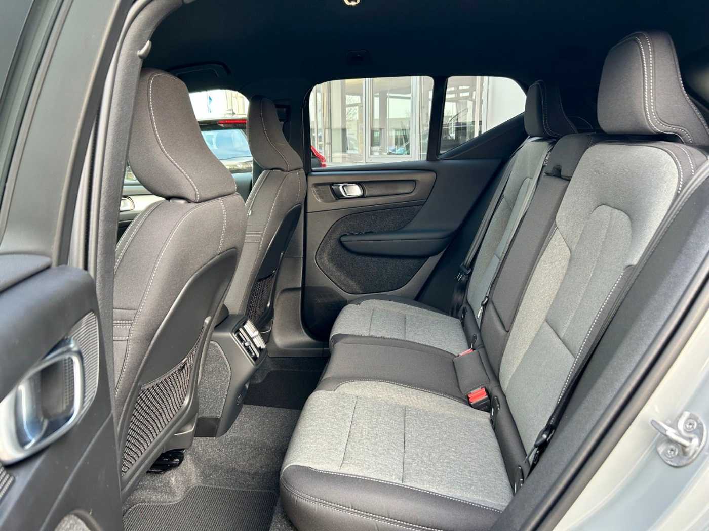 Volvo  T2 PLUS DARK  - Sofort lieferbar -